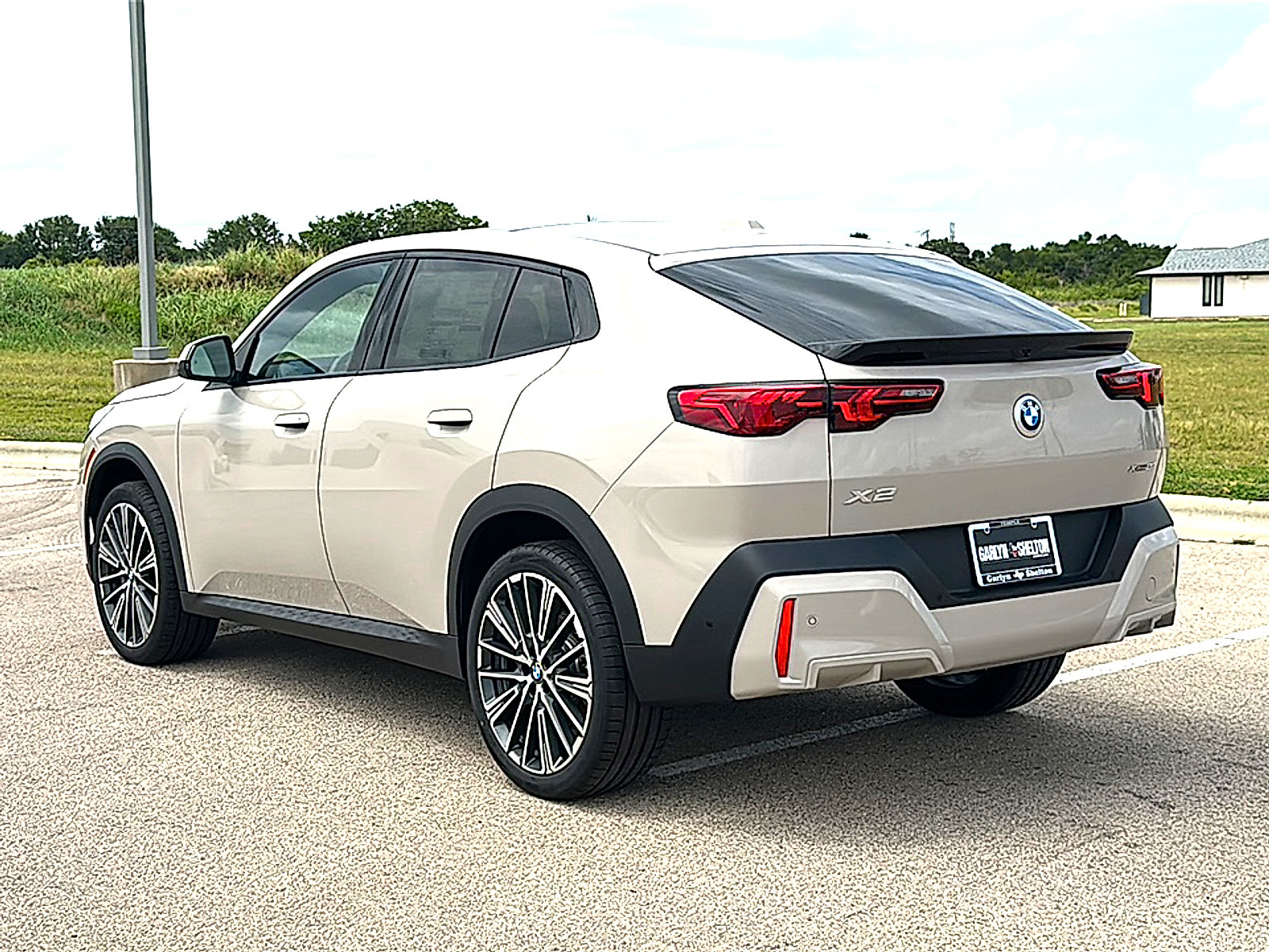 New 2026 BMW X2 xDrive28i w/ Technology Package AWD/4WD image 6