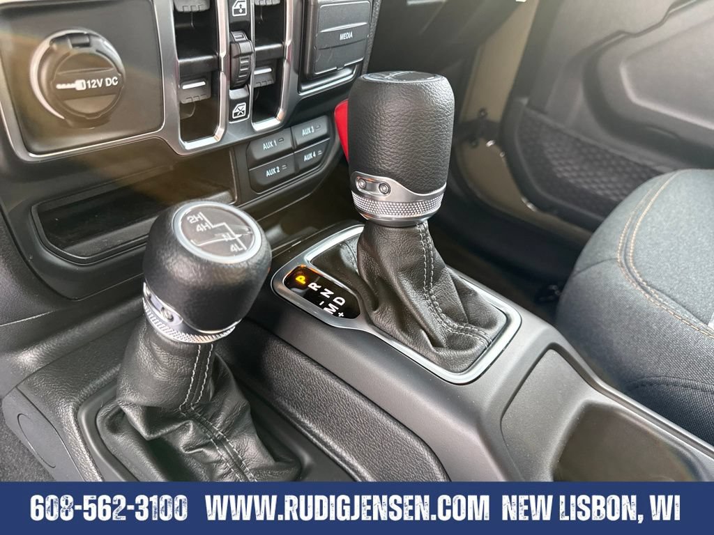 New 2025 Jeep Gladiator Sport w/ Dual Top Group AWD/4WD image 23