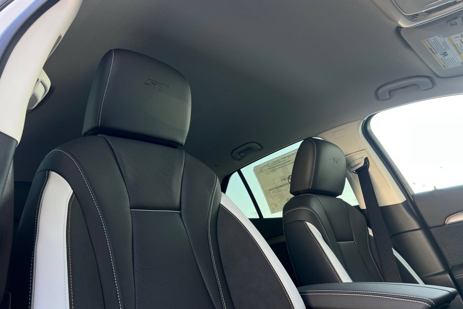 New 2026 Buick Envision Sport Touring AWD/4WD image 18