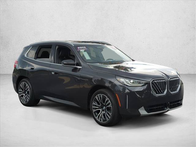 Used 2025 BMW X3 xDrive30i w/ Premium Package AWD/4WD image 3