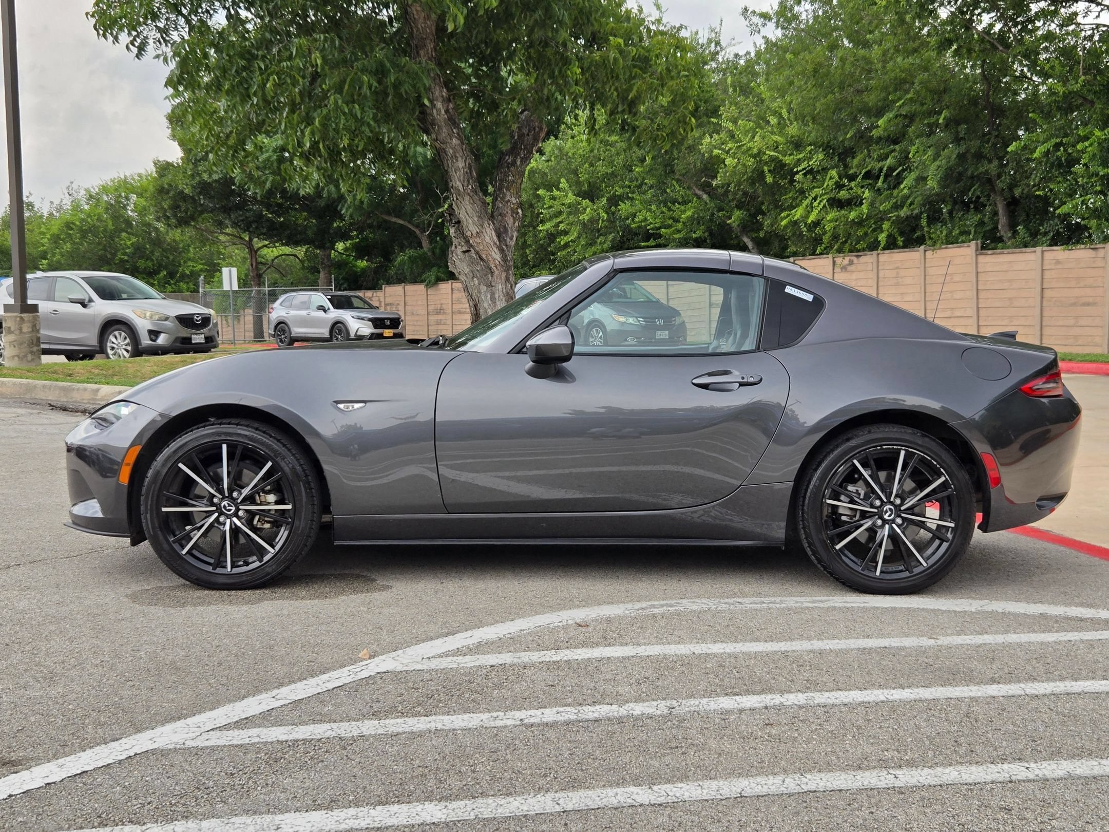 Used 2025 MAZDA MX-5 Miata RF Grand Touring RWD image 6