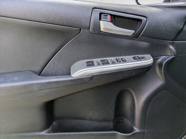 Used 2014 Toyota Camry SE image 8
