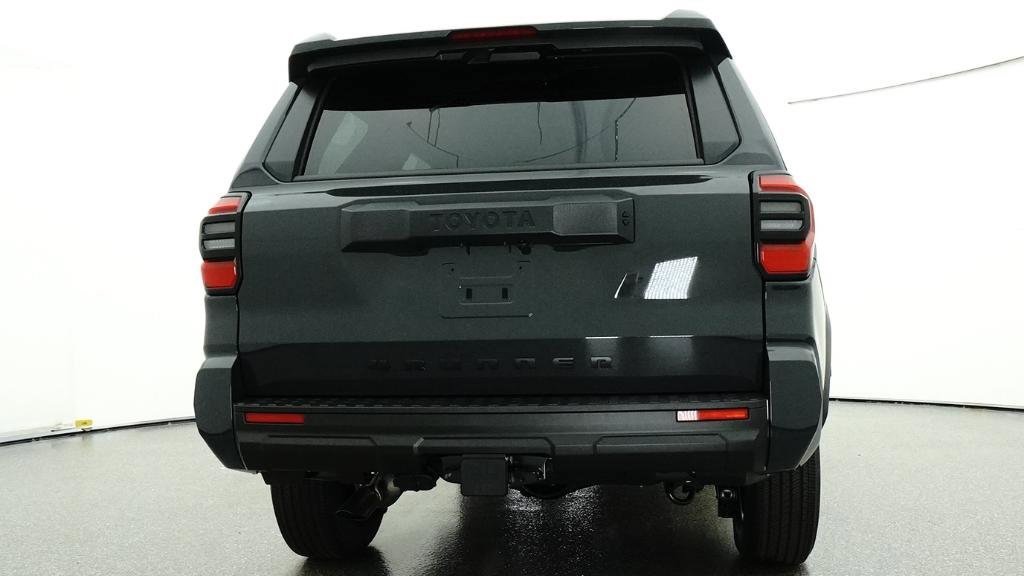 New 2026 Toyota 4Runner SR5 image 2