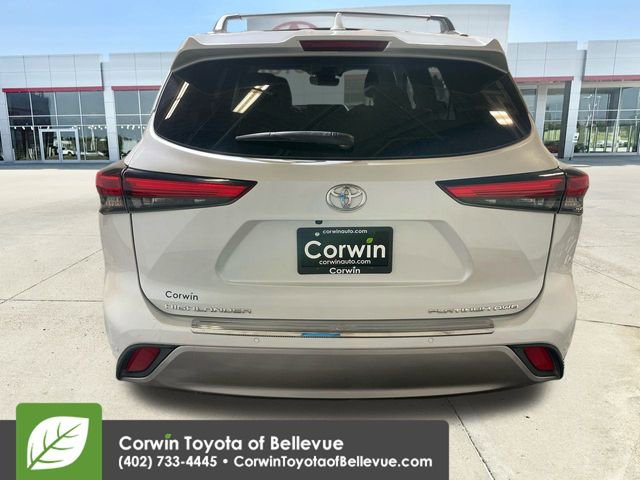 Used 2022 Toyota Highlander Platinum image 7