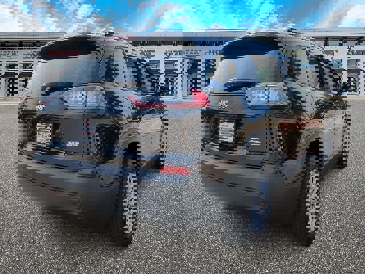 Used 2020 Jeep Cherokee Latitude image 8