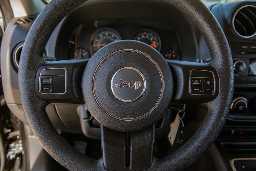 Used 2015 Jeep Patriot Sport w/ Power Value Group FWD image 14