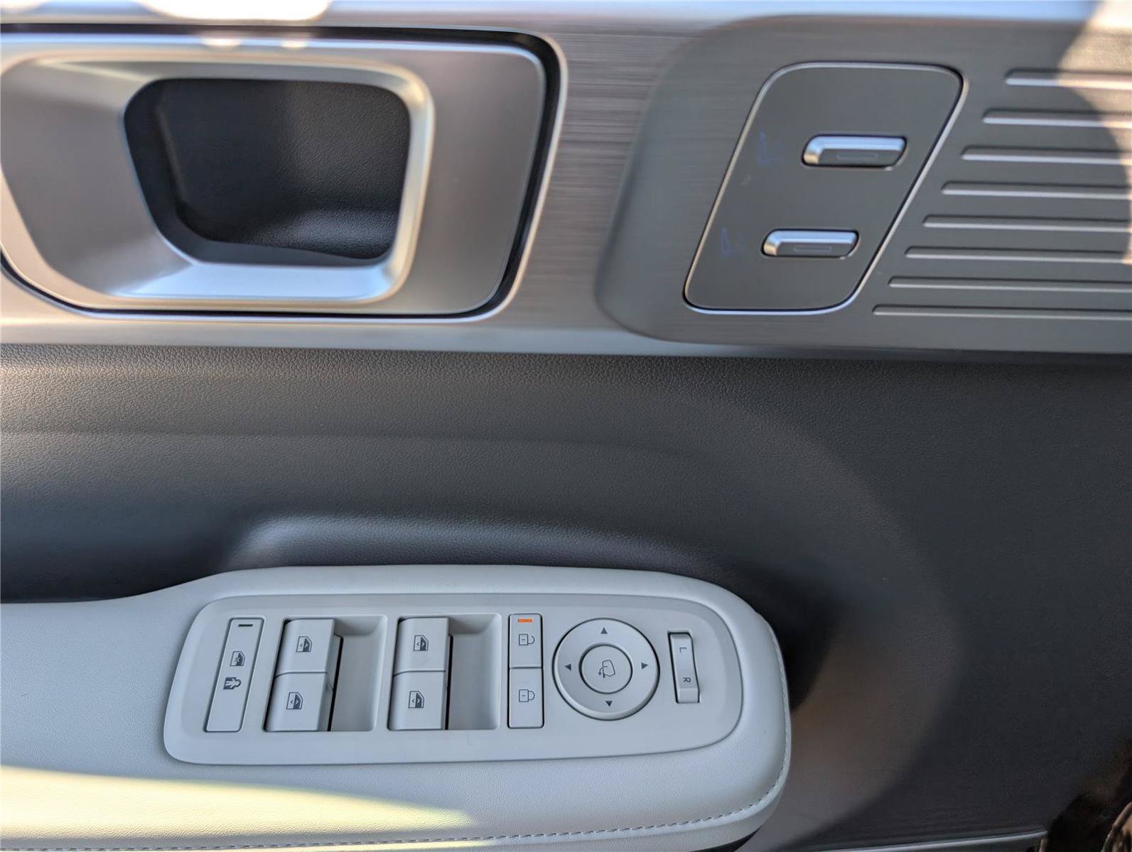 New 2026 Hyundai Santa Fe Calligraphy FWD image 22