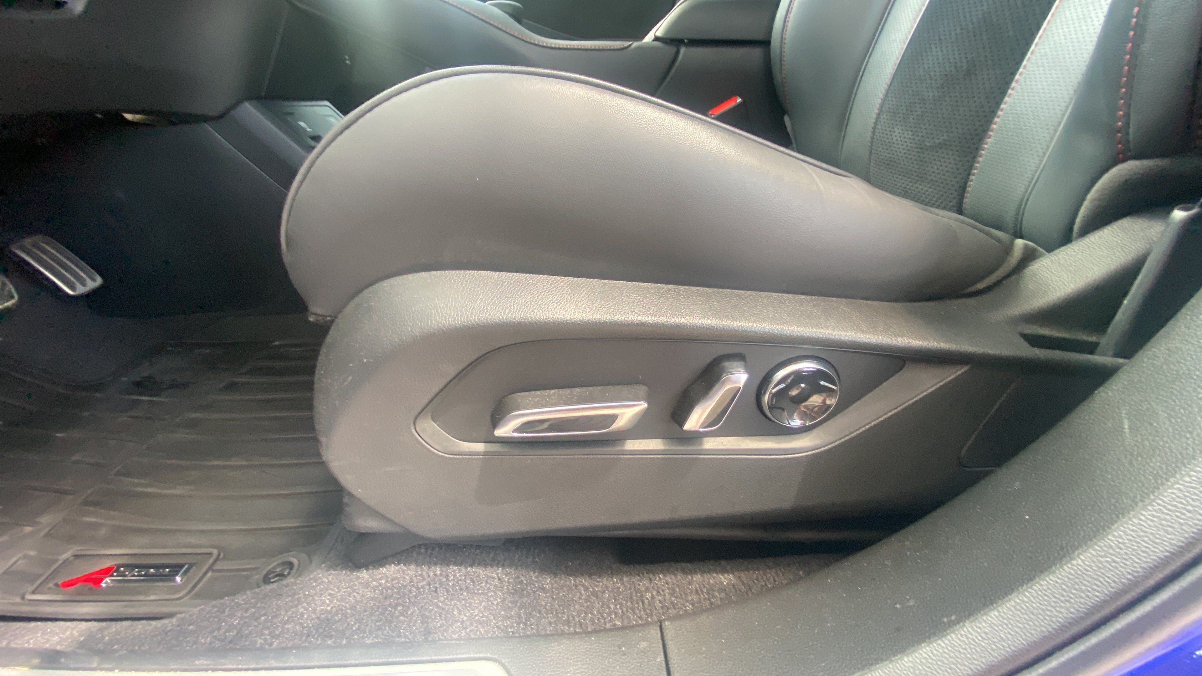 Used 2023 Acura RDX A-Spec FWD image 12