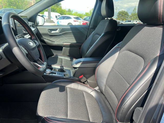 Used 2024 Ford Escape ST-Line w/ Tech Pack #1 AWD/4WD image 21