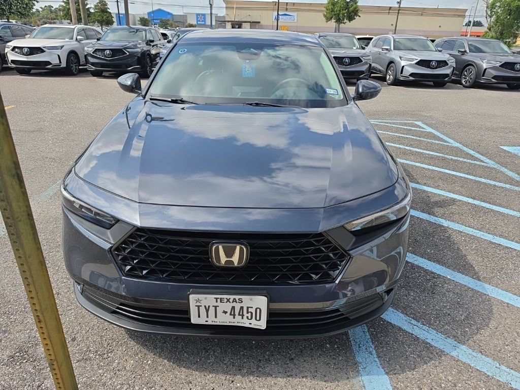 Used 2024 Honda Accord EX image 2