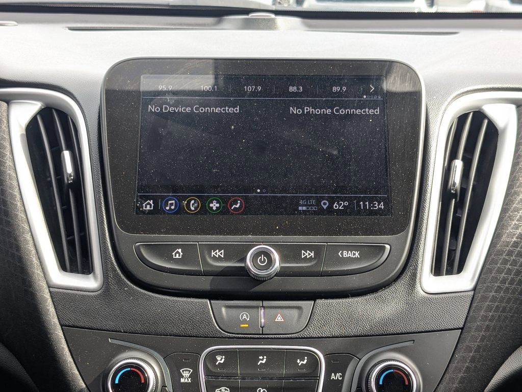 Used 2024 Chevrolet Malibu LT image 14