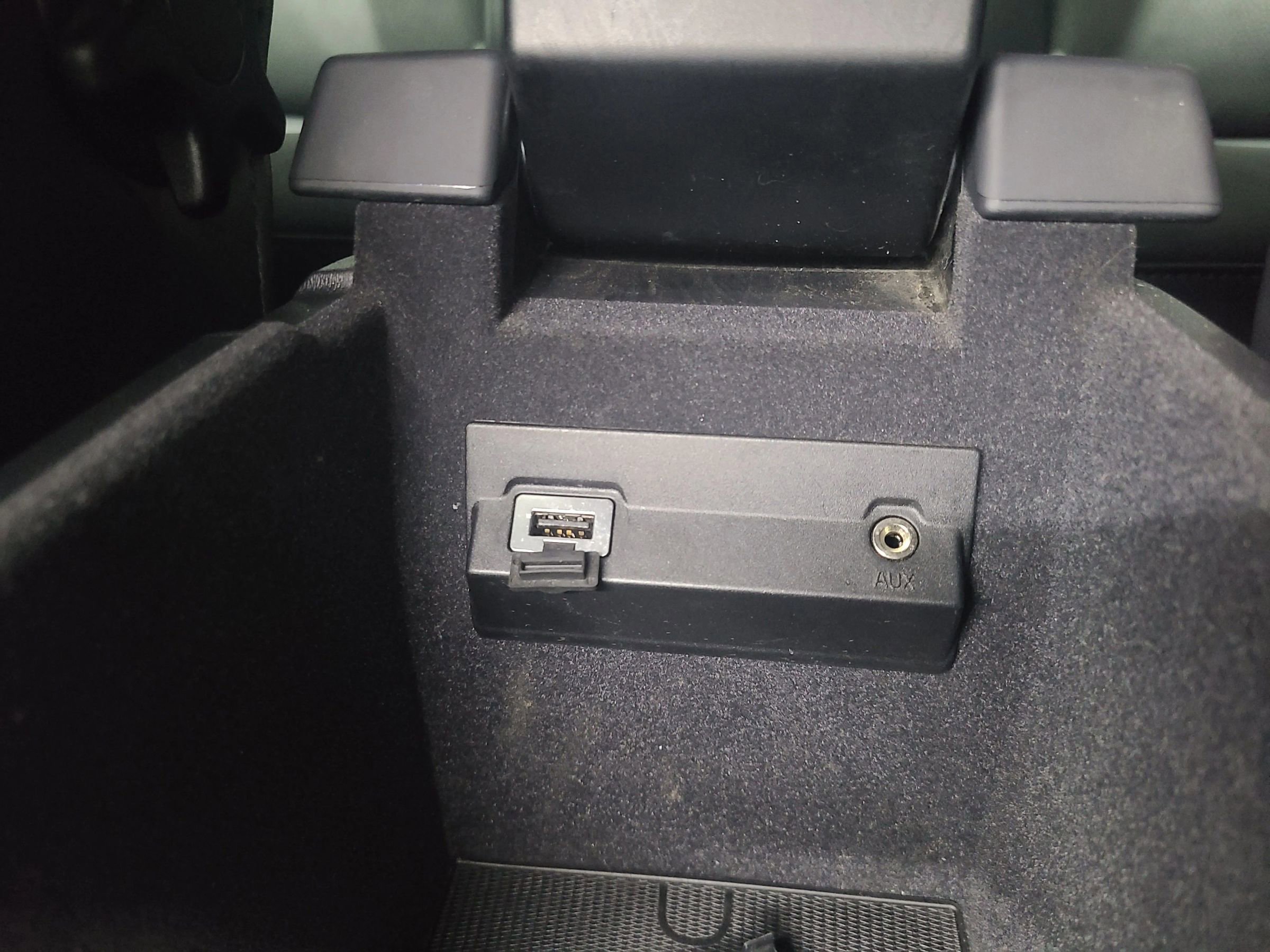 Used 2013 Volvo XC70 3.2 image 34
