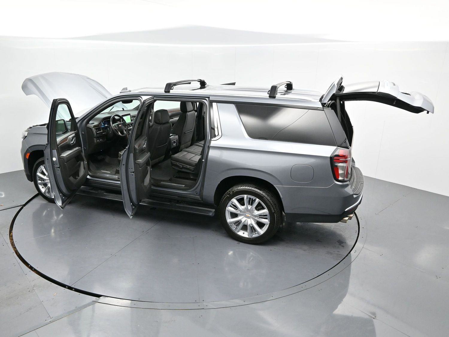 Used 2022 Chevrolet Suburban High Country image 49