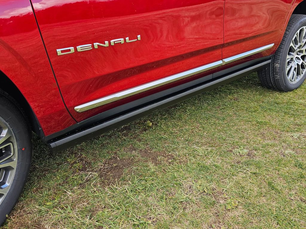 New 2026 GMC Yukon Denali w/ Sun & Power Step Package image 11