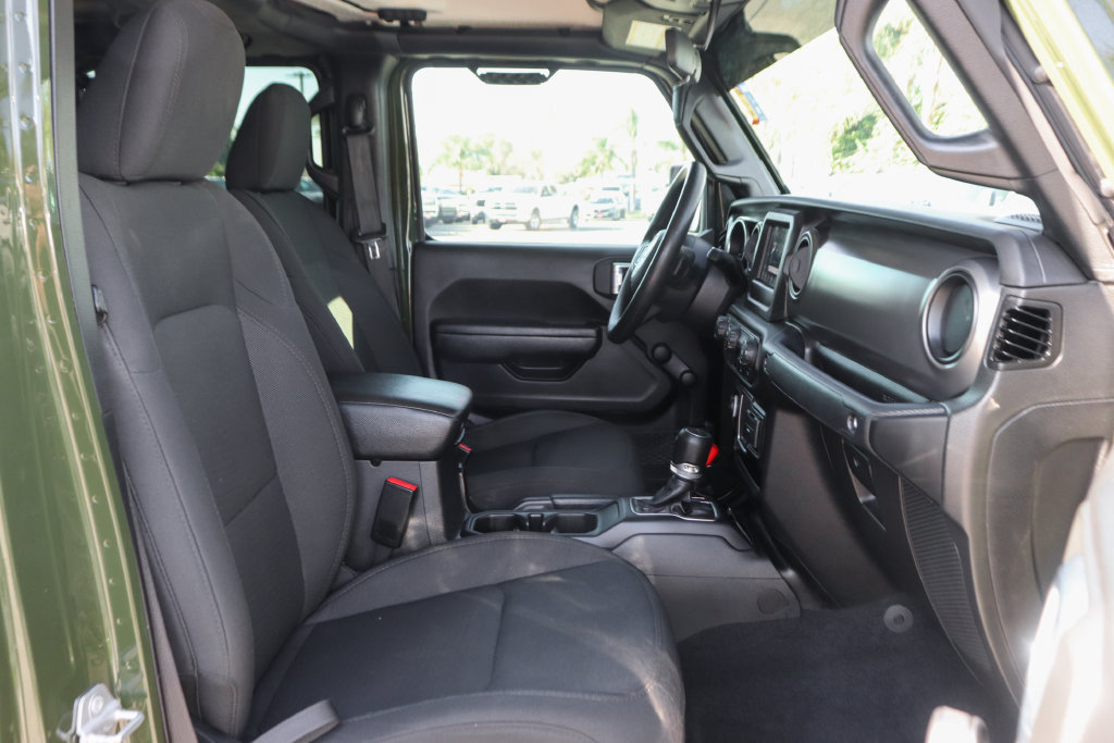 Used 2023 Jeep Gladiator Sport AWD/4WD image 36