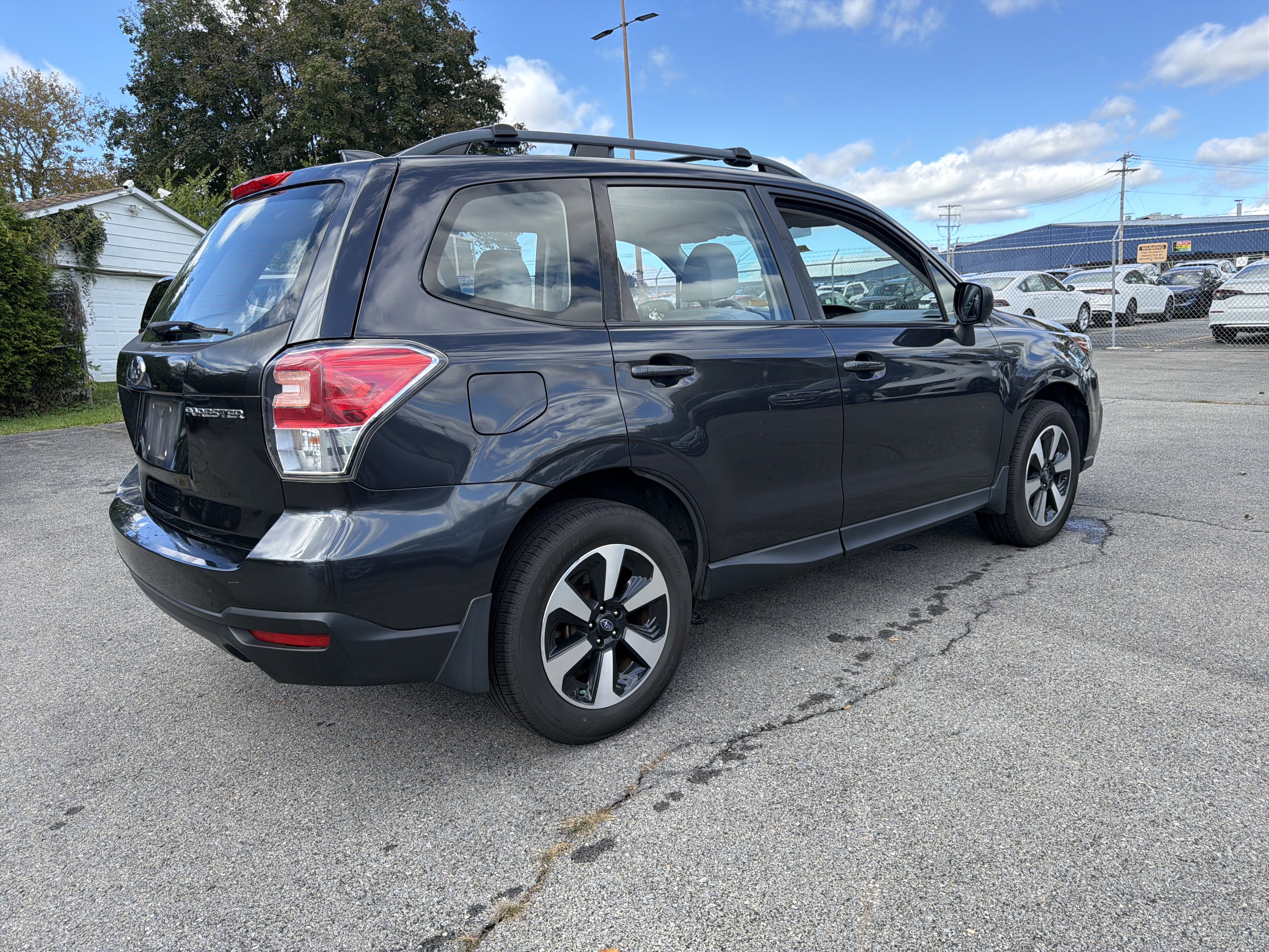 Used 2018 Subaru Forester 2.5i w/ Alloy Wheel Package AWD/4WD image 6