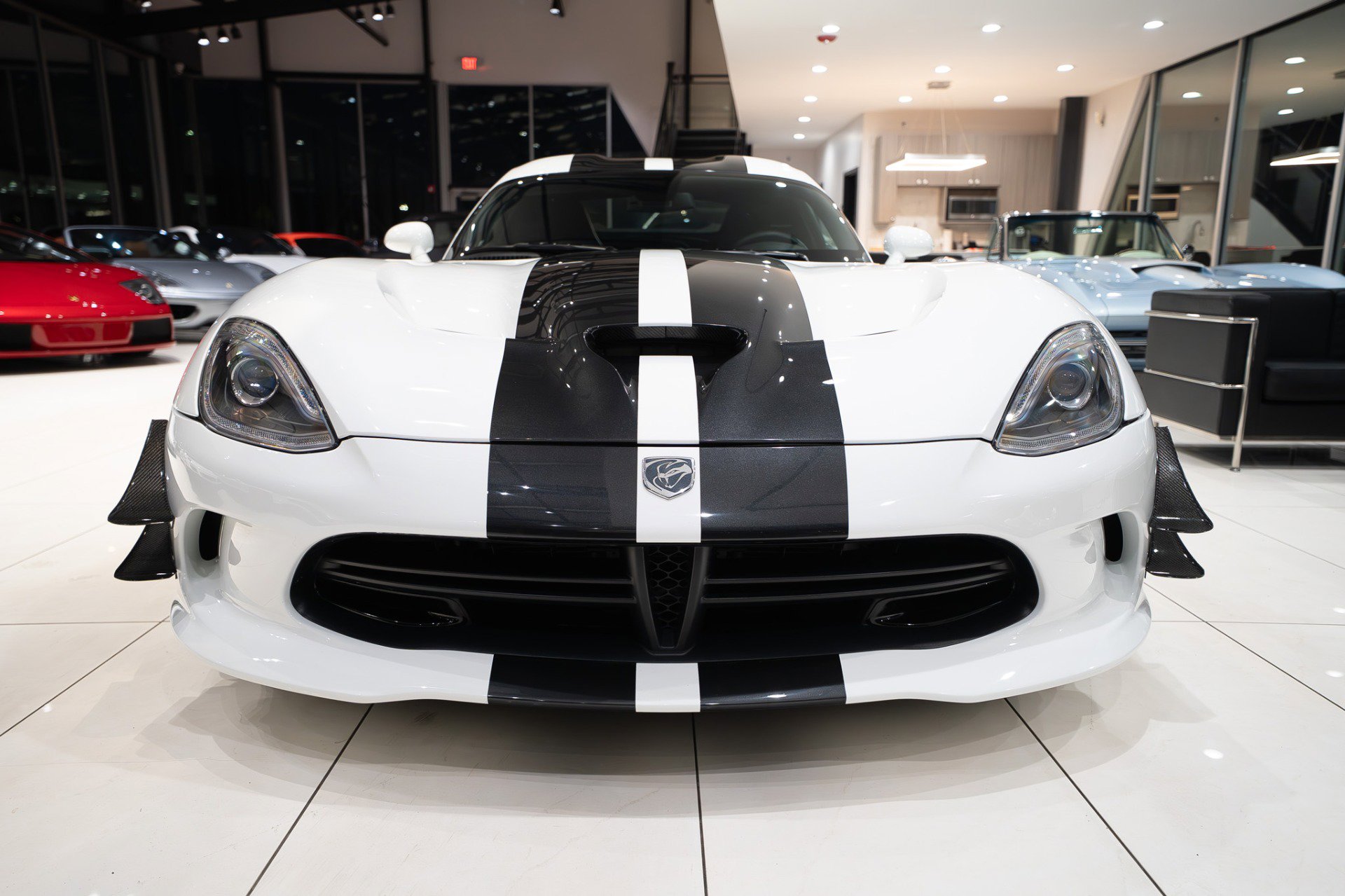 Used 2013 SRT Viper GTS w/ GTS Laguna Interior Pkg image 30