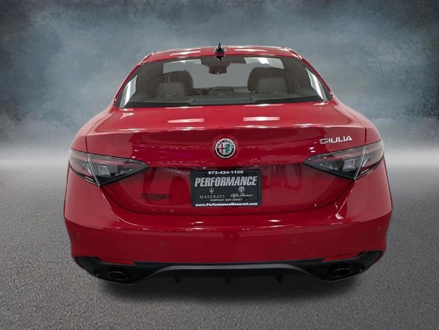 Used 2025 Alfa Romeo Giulia w/ Driving Assist Package RWD image 5