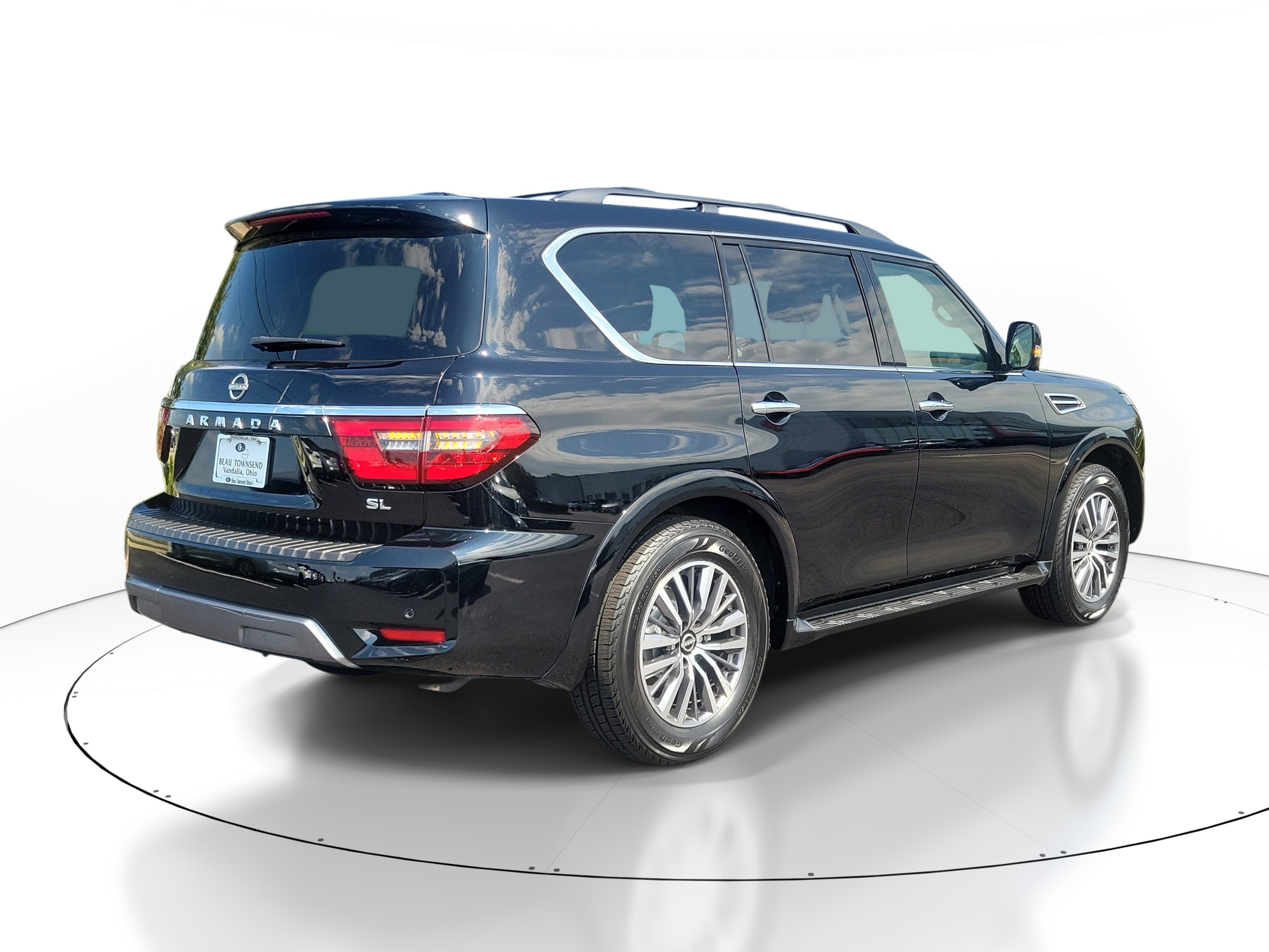 Certified 2023 Nissan Armada SL w/ Captain's Chairs Package AWD/4WD image 4