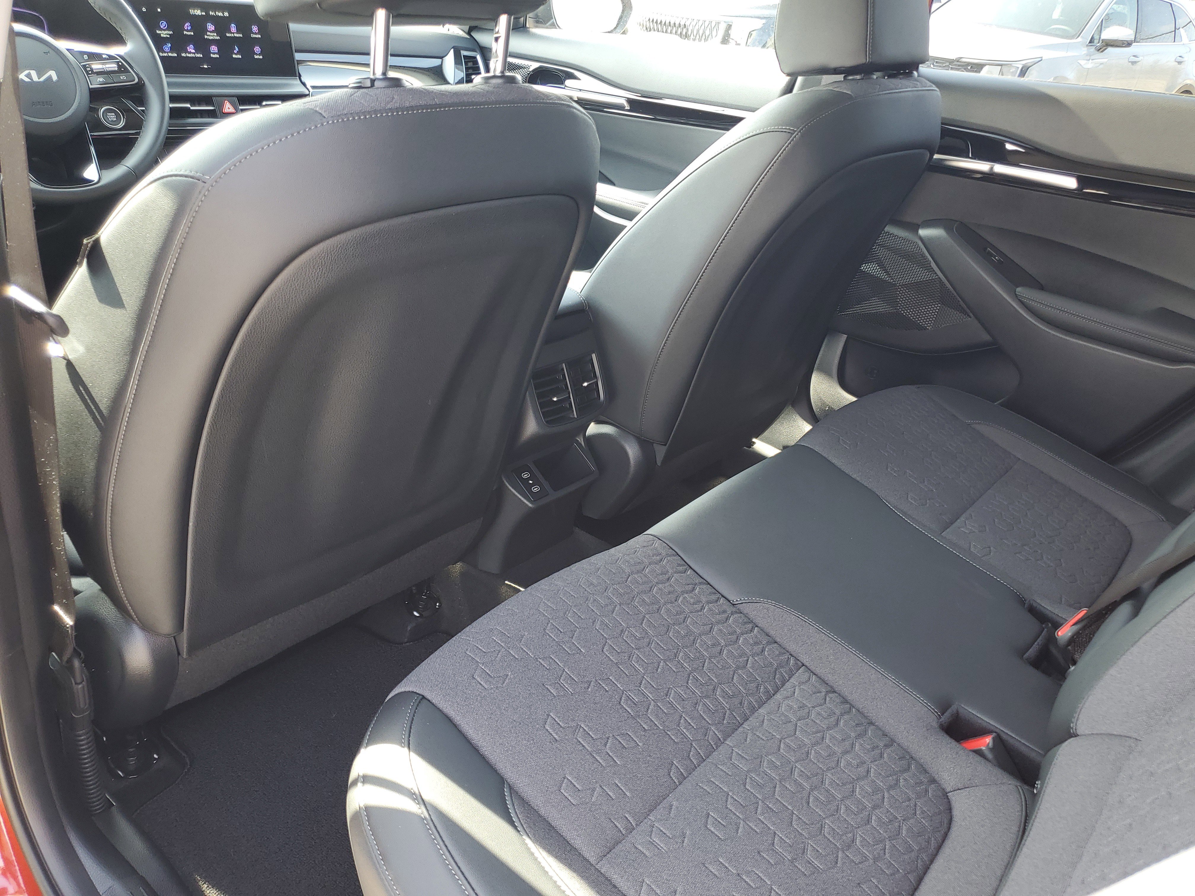 Used 2025 Kia Seltos S image 26