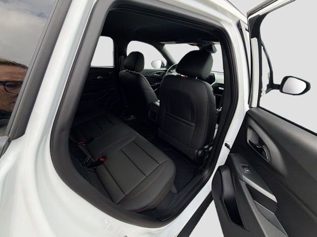 New 2026 Chevrolet Trax RS w/ Driver Confidence Package image 3