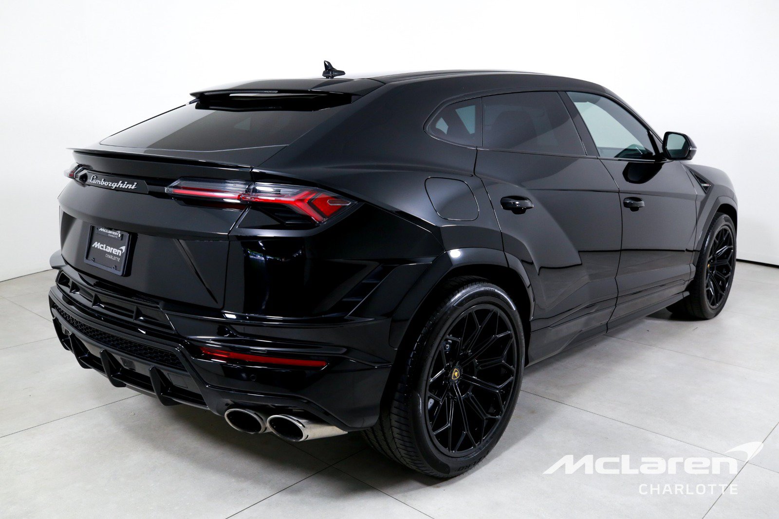 Used 2023 Lamborghini Urus S AWD/4WD image 8