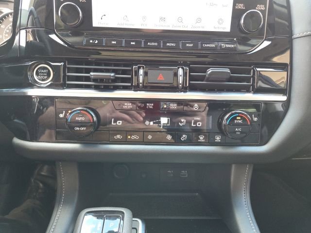 Used 2023 Nissan Pathfinder SL image 15