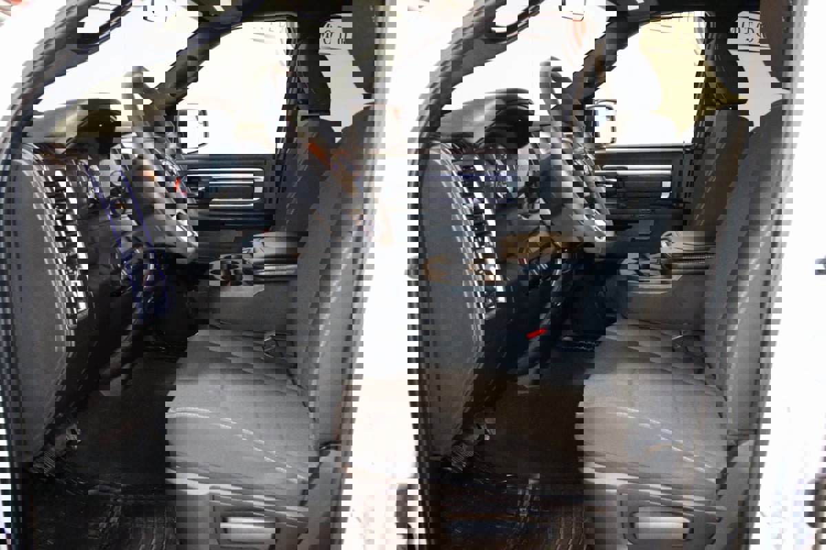 Used 2024 RAM 1500 Classic Warlock image 31