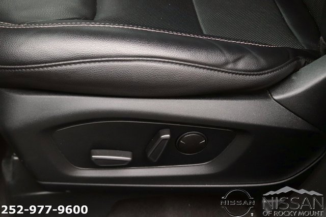 Used 2023 Ford Explorer Limited image 18