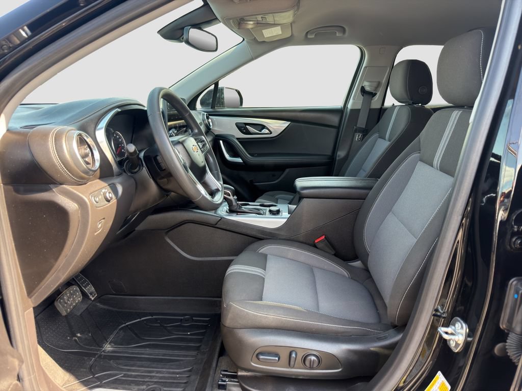 Used 2024 Chevrolet Blazer LT w/ Convenience Package FWD image 9