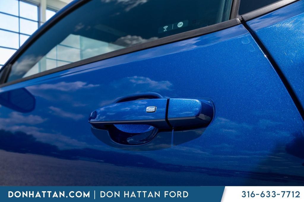 Used 2019 Chevrolet Camaro LT RWD image 26