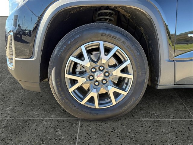 Used 2023 GMC Acadia SLE w/ Driver Convenience Package image 9