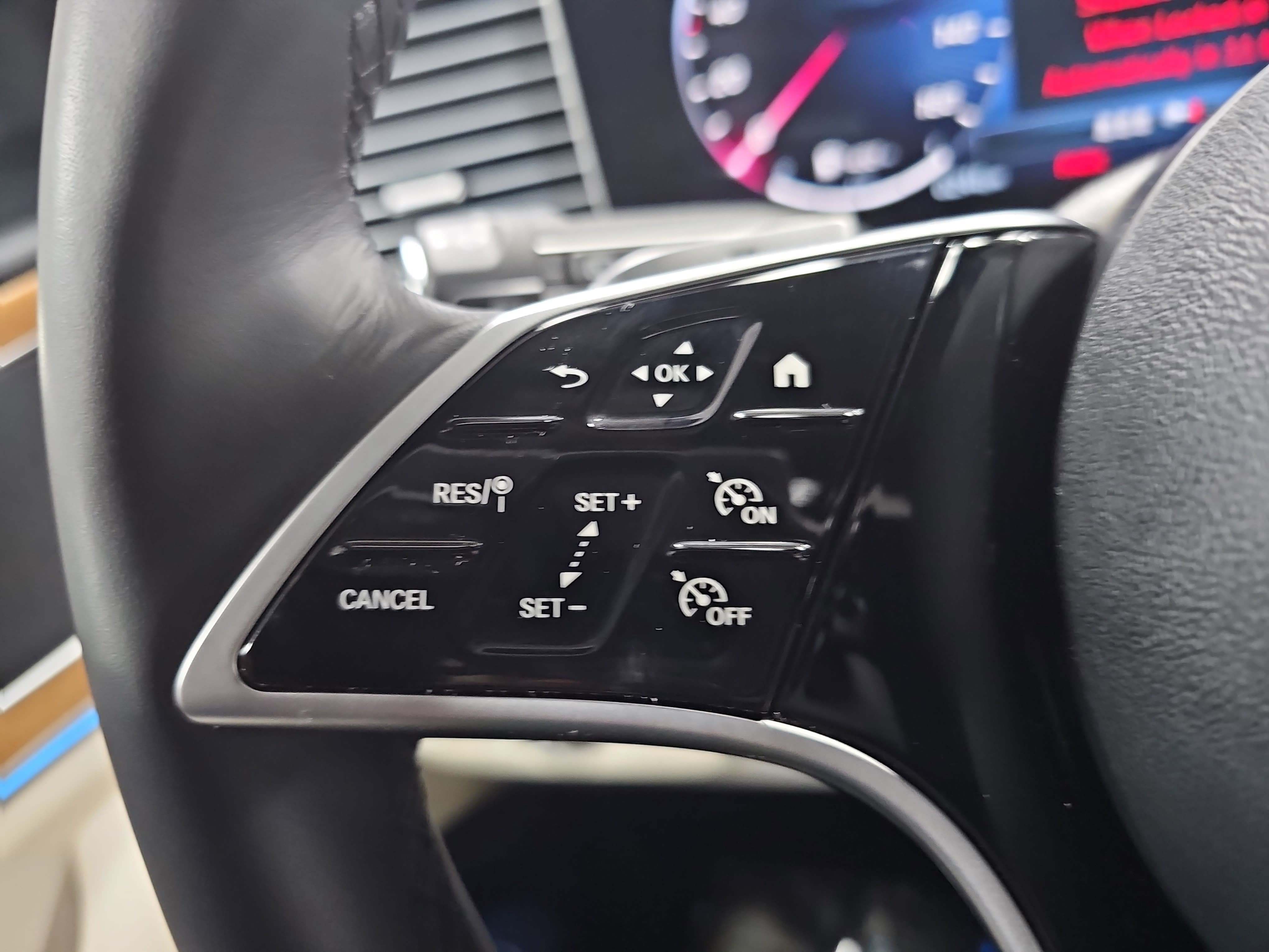 Certified 2026 Mercedes-Benz GLE 350 4MATIC image 18