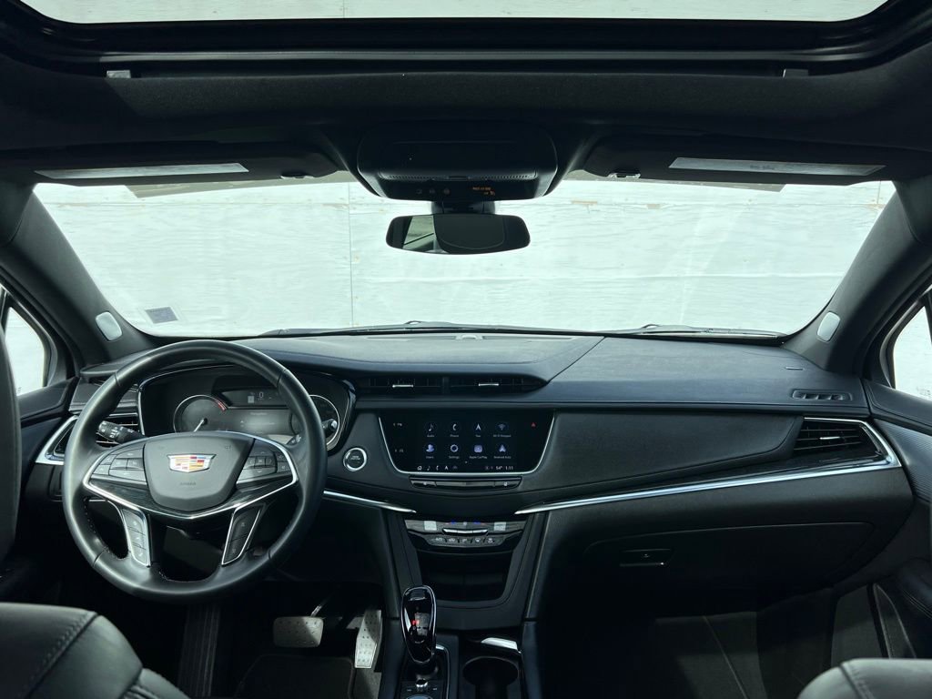 Certified 2025 Cadillac XT5 Premium Luxury image 33