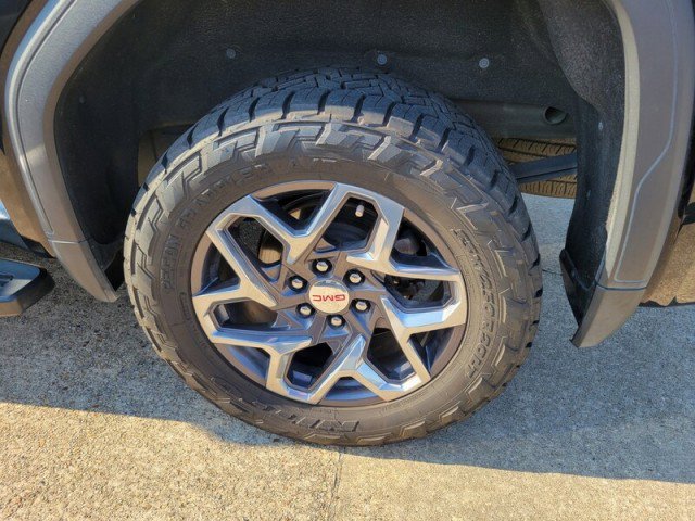 Used 2022 GMC Sierra 1500 SLT image 9