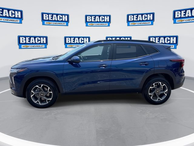Used 2024 Chevrolet Trax LT w/ LT Convenience Package FWD image 5