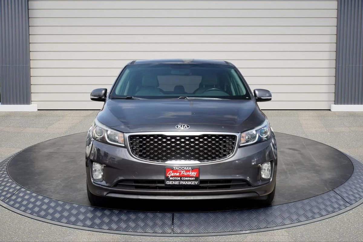 Used 2015 Kia Sedona EX FWD image 2