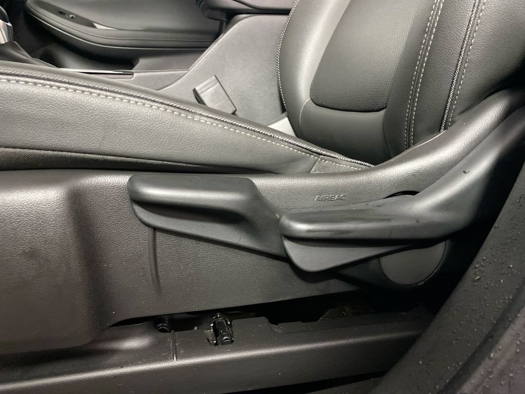 Certified 2024 Buick Encore GX Sport Touring w/ Experience Buick Package FWD image 12