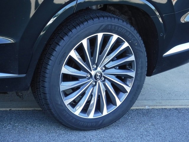 Used 2024 Hyundai Palisade Calligraphy image 4