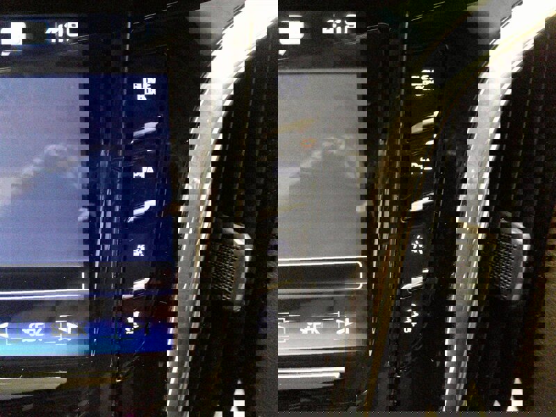 Used 2016 Cadillac Escalade Premium image 20