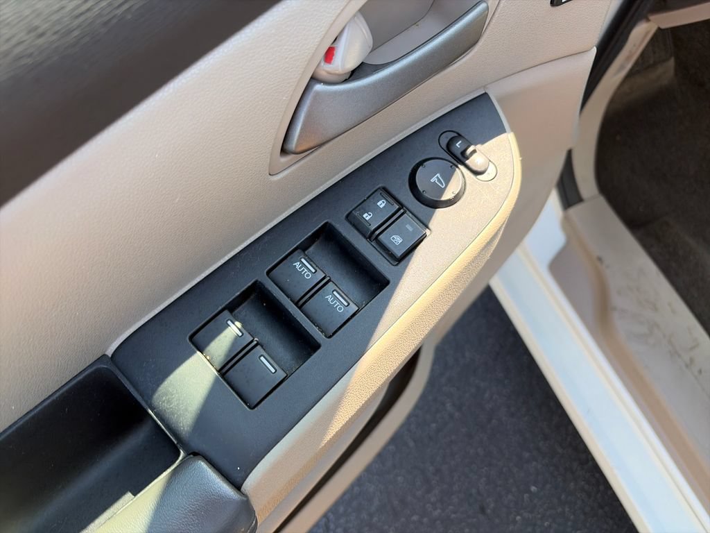 Used 2011 Honda Odyssey Touring image 19