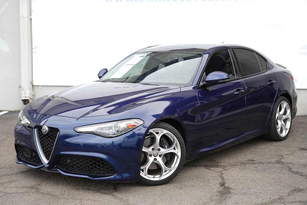 Used 2019 Alfa Romeo Giulia Ti Sport w/ Quick Order Package 22U Sport image 2