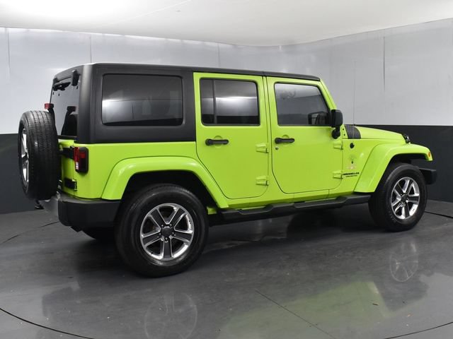 Used 2012 Jeep Wrangler Unlimited Sahara AWD/4WD image 3