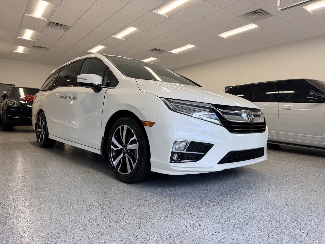 Used 2019 Honda Odyssey Elite image 11