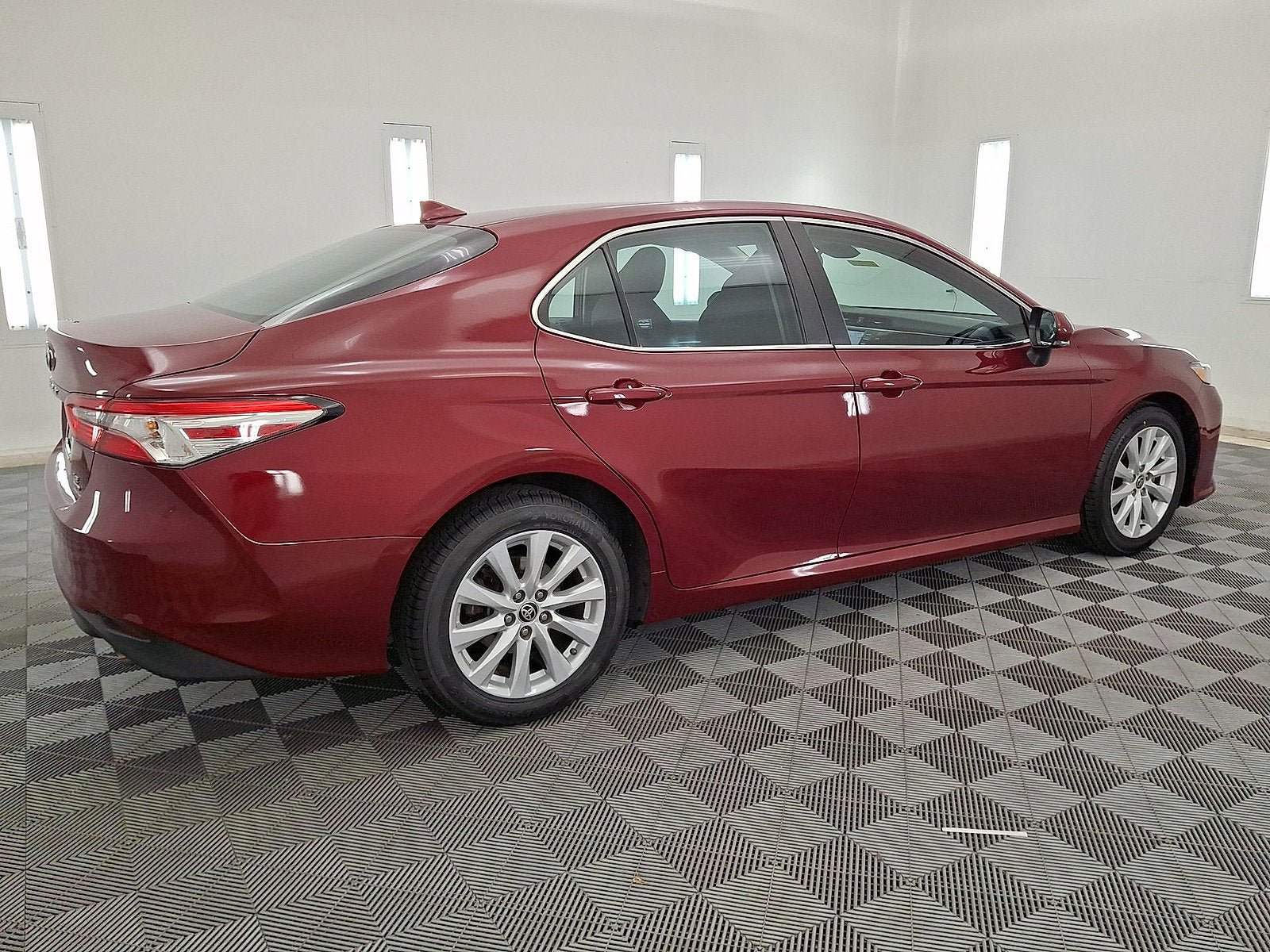 Used 2020 Toyota Camry LE w/ Cold Weather Package AWD/4WD image 18