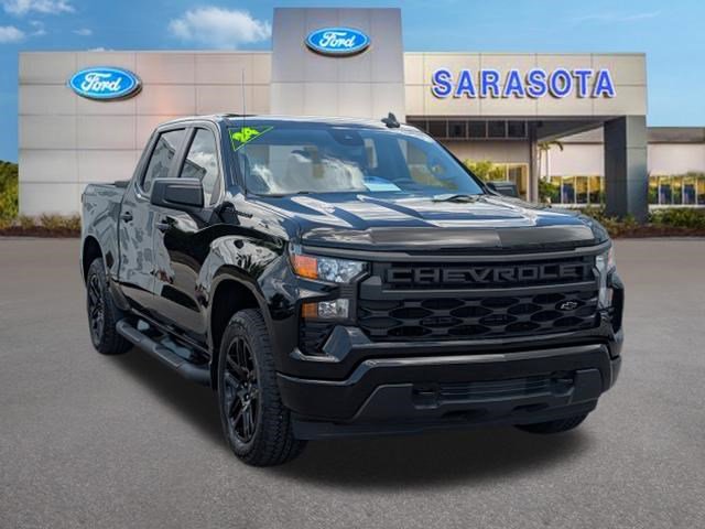 Used 2024 Chevrolet Silverado 1500 Custom w/ Turbomax Blackout Package AWD/4WD image 1