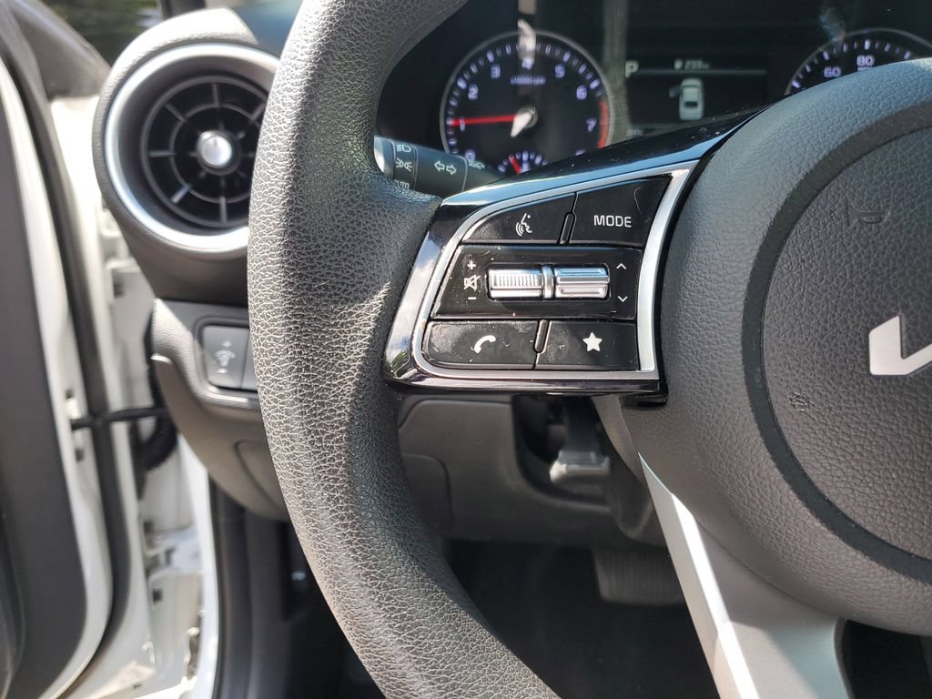 Certified 2022 Kia Forte LXS w/ LXS Technology Package FWD image 22