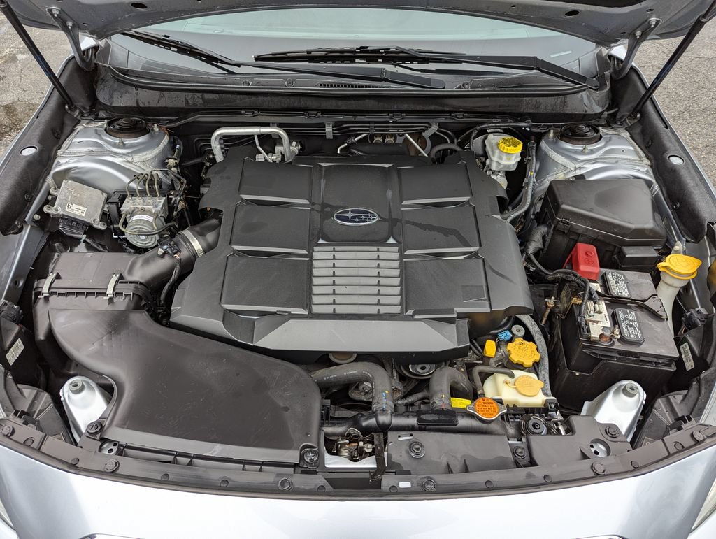 Used 2019 Subaru Outback 3.6R Limited AWD/4WD image 45