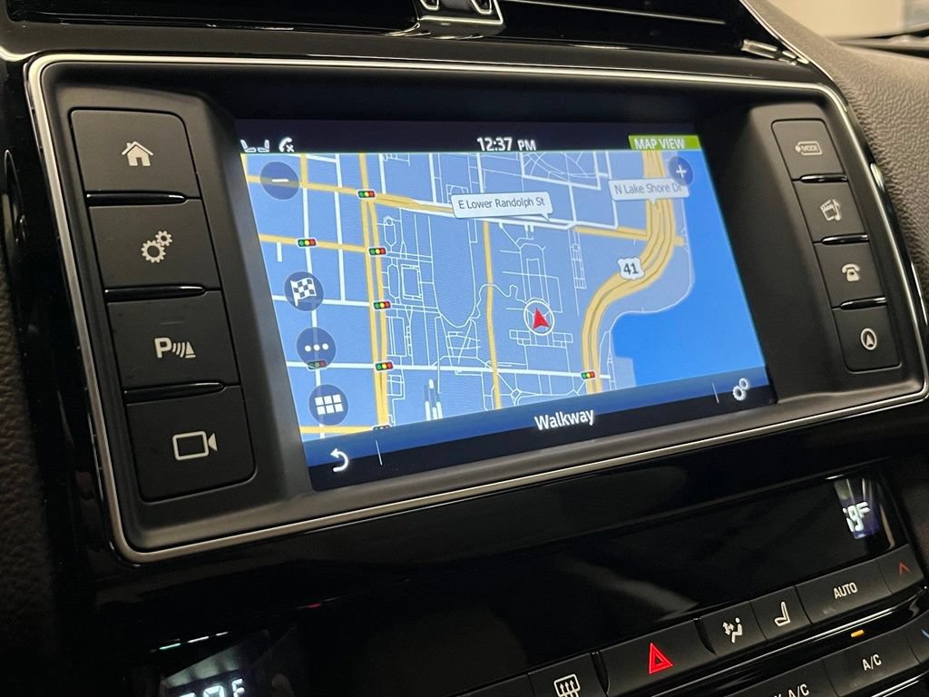 Used 2017 Jaguar F-PACE Prestige AWD/4WD image 29