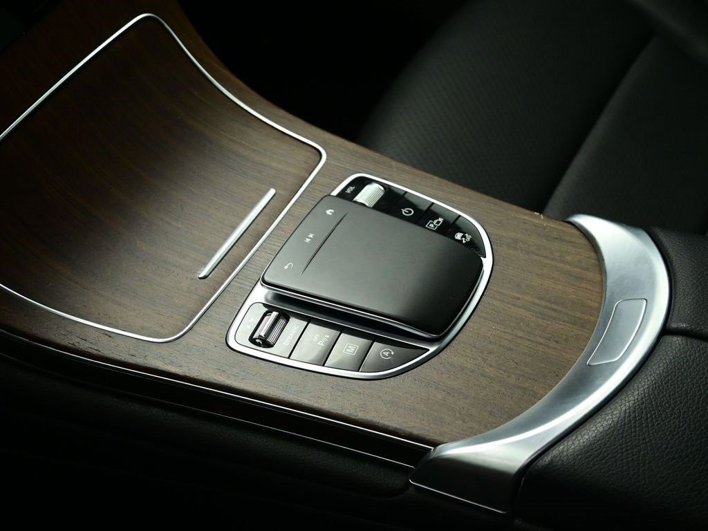 Used 2022 Mercedes-Benz GLC 300 4MATIC image 21